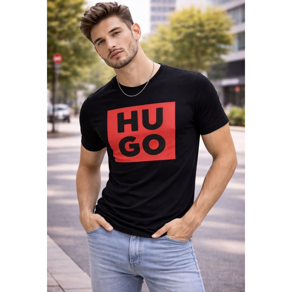 Playera Caballero Negra Emblematica